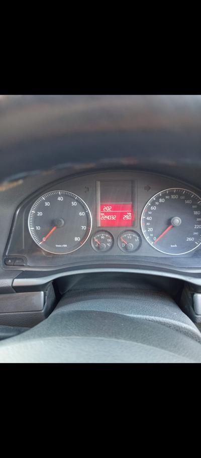 Volkswagen Jetta — 4