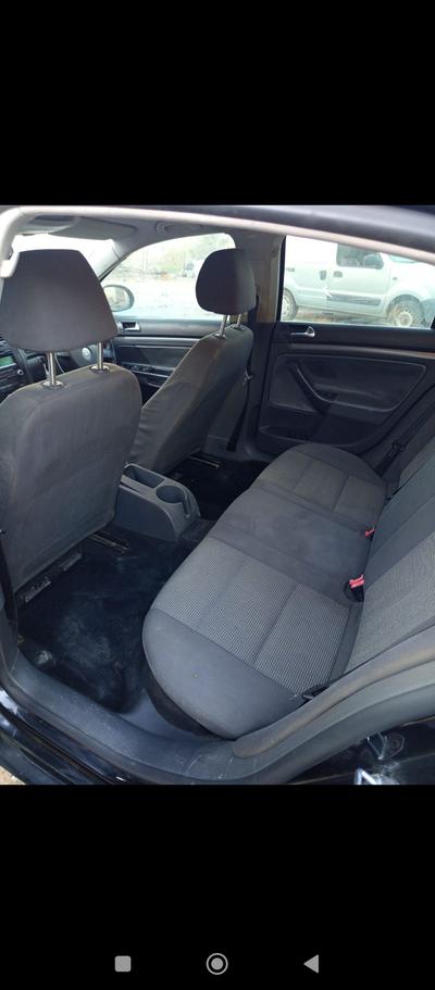 Volkswagen Jetta — 6