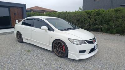 Honda Civic — 4