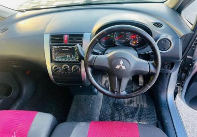 Mitsubishi Colt — 5