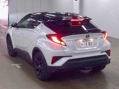 Toyota C-HR — 2