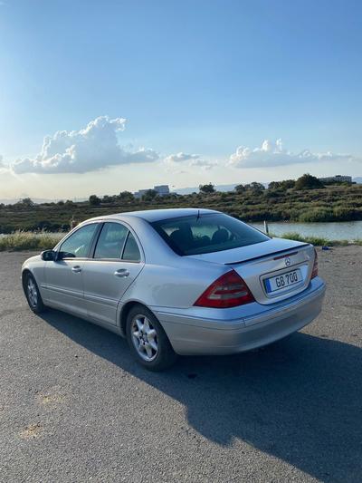 Mercedes-Benz C 200 — 2