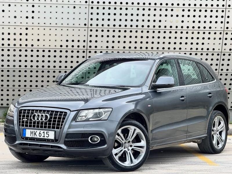 Audi Q5 — 1/6