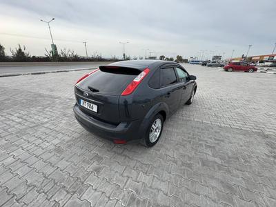 Ford Focus — 3