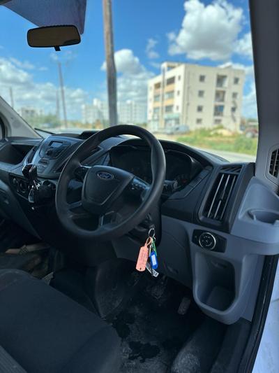 Ford Transit — 6