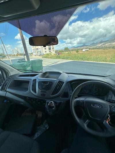 Ford Transit — 7