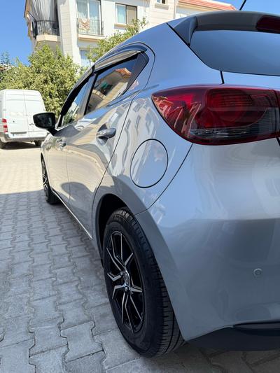 Mazda 2 — 8