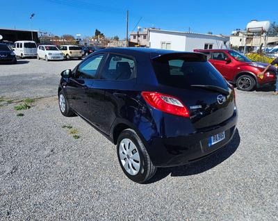 Mazda Demio — 5