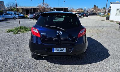 Mazda Demio — 6