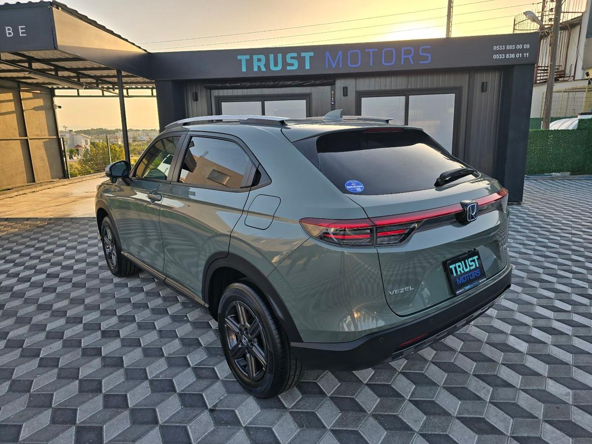 2024 Honda Vezel 3