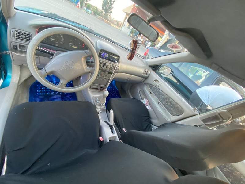 Toyota Corolla — 4