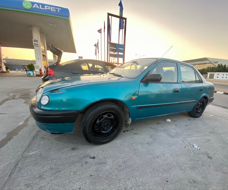 Toyota Corolla — 6