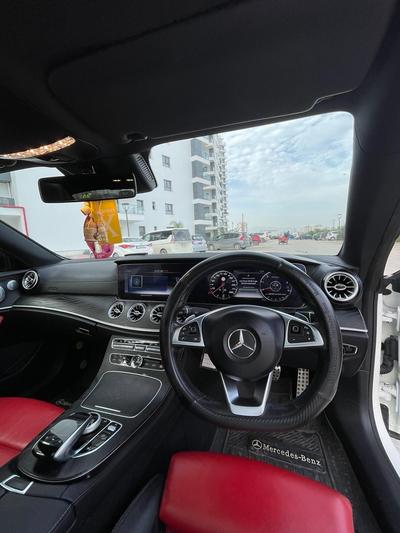 Mercedes-Benz E 220d — 9