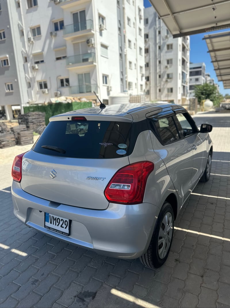 Suzuki Swift — 3