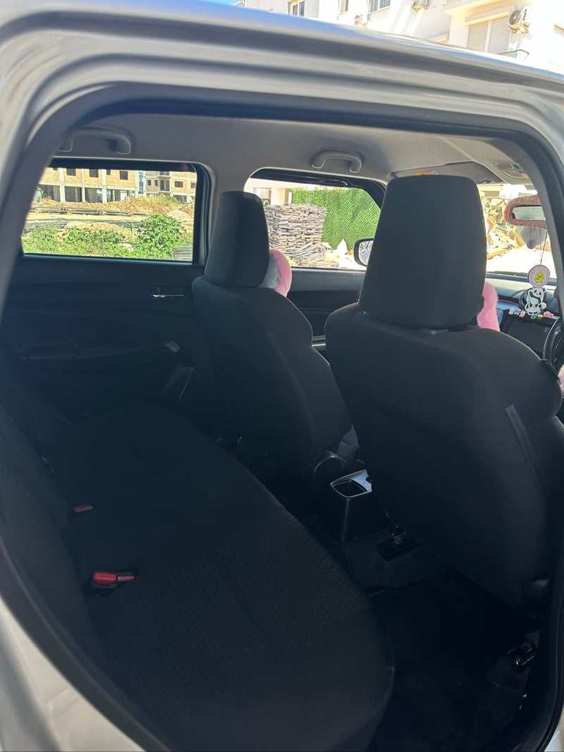 Suzuki Swift — 8