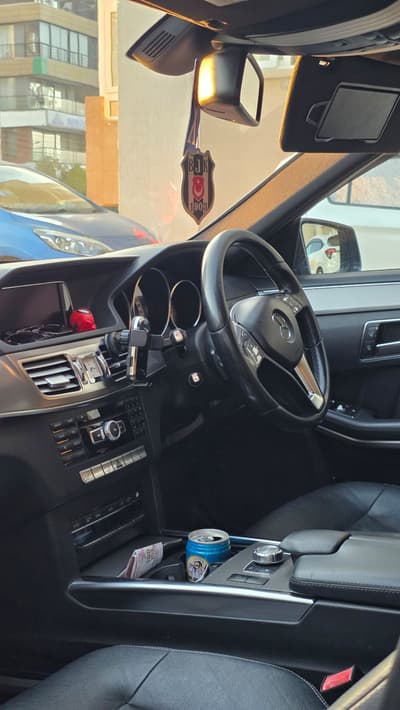 Mercedes-Benz E 220d — 6