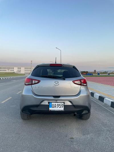 Mazda Demio — 3