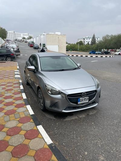 Mazda Demio — 4