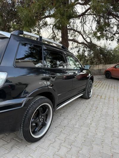 Mitsubishi Outlander — 3