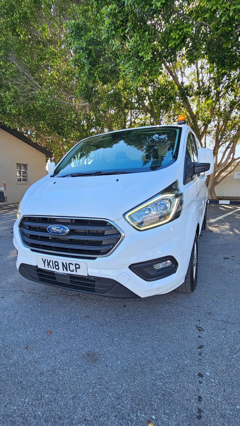 Ford Transit Custom — 1/5