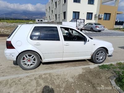 Volkswagen Golf — 1