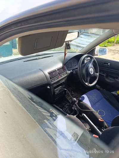 Volkswagen Golf — 6