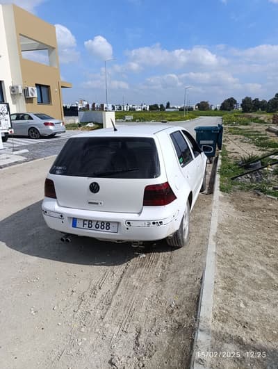 Volkswagen Golf — 7
