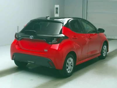 Toyota Yaris — 4
