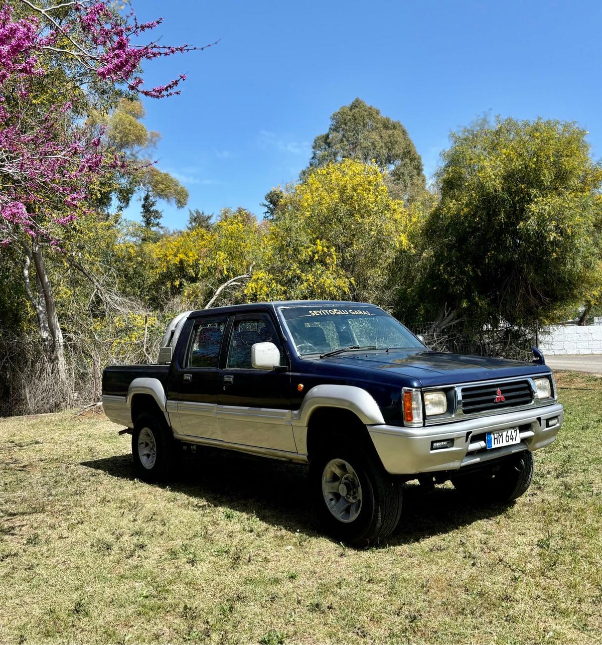 1995 Mitsubishi Strada 3