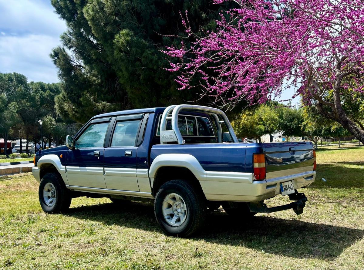 1995 Mitsubishi Strada 6