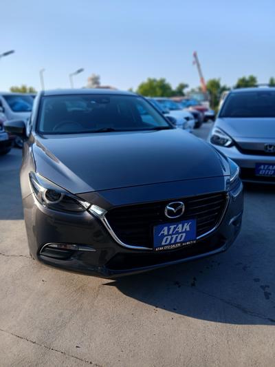 Mazda Axela — 3