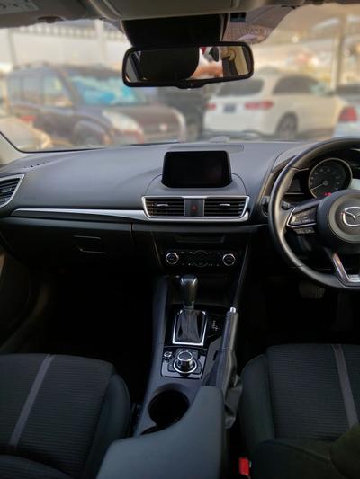 Mazda Axela — 10