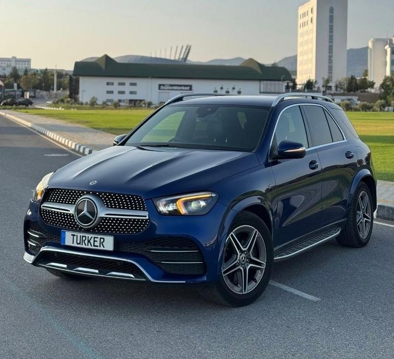Mercedes-Benz GLE 350d — 1/10