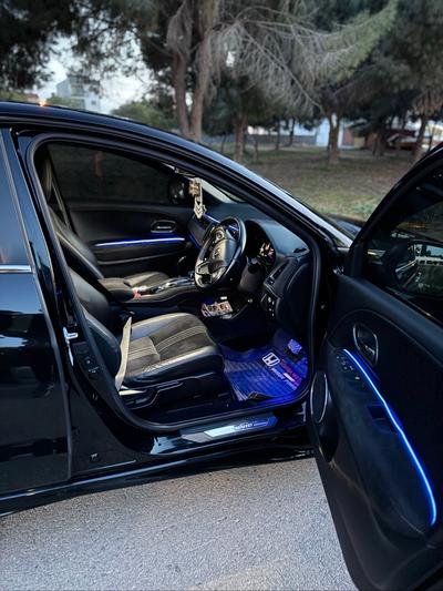 Honda Vezel RS — 8
