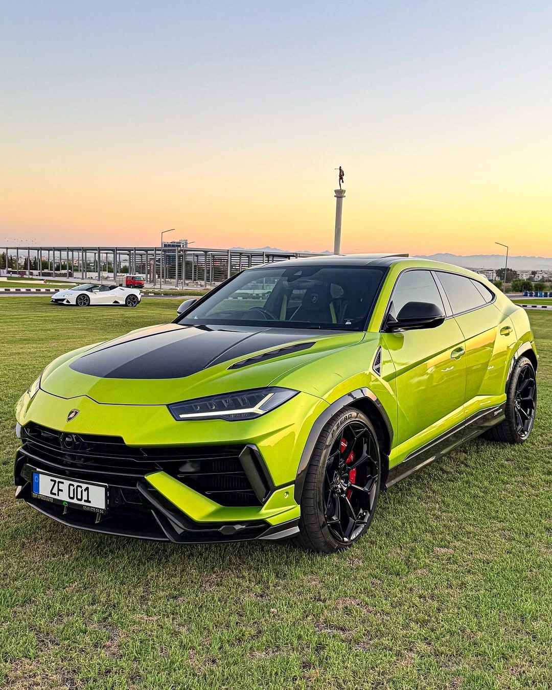 Lamborghini Urus 2024 Satılık İkinci El - Fotoğraf 1