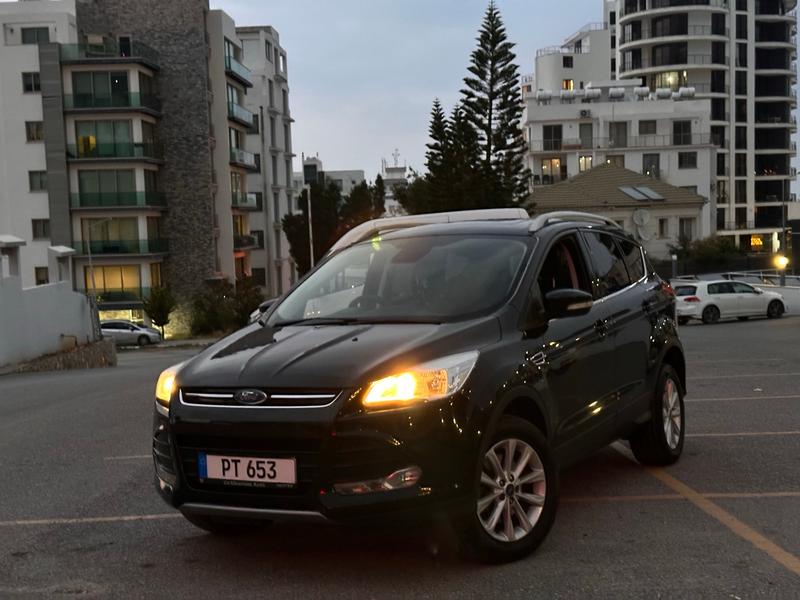 Ford Kuga — 1/9
