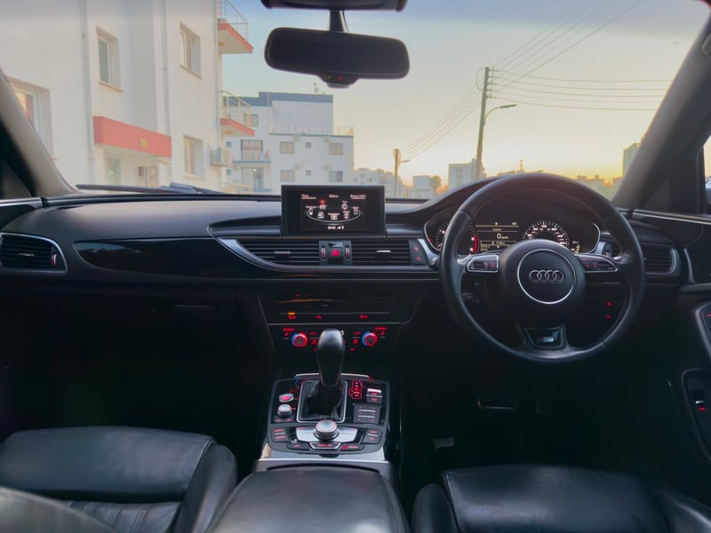 Audi A6 — 6
