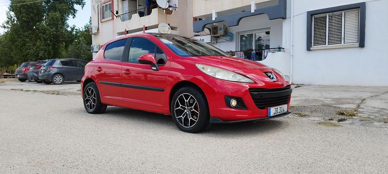 Peugeot 207 — 1/9