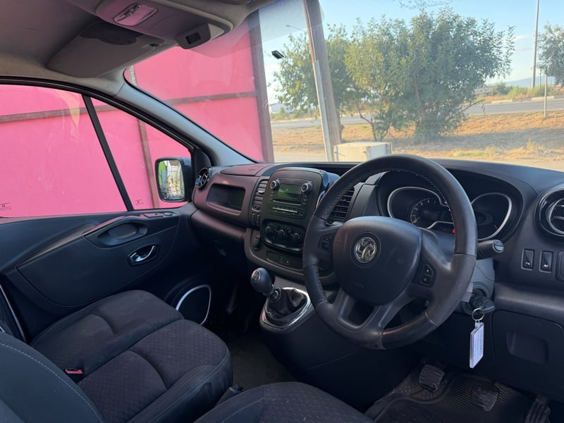 Opel Vivaro — 6