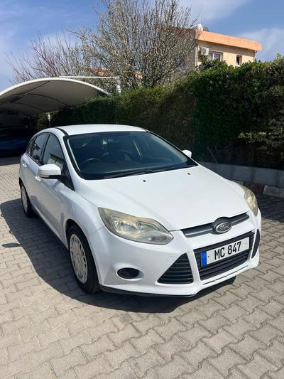 Ford Focus — 3