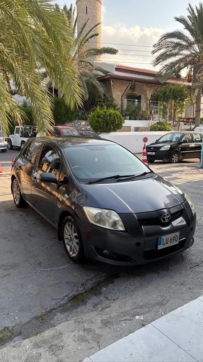 Toyota Auris — 3