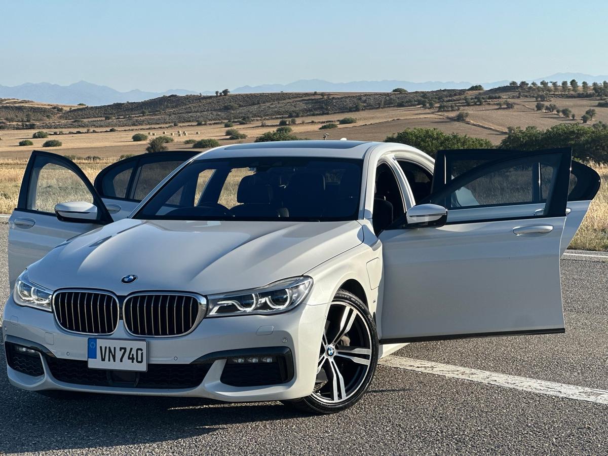 2019 BMW 740e