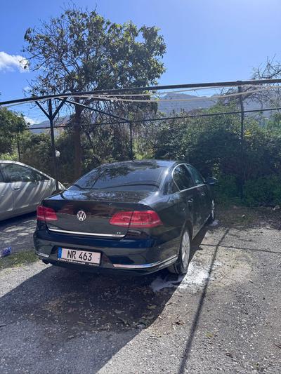 Volkswagen Passat — 5