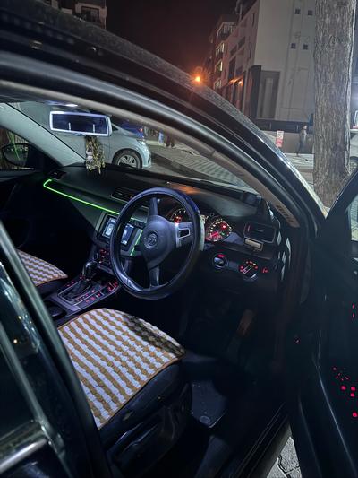 Volkswagen Passat — 7