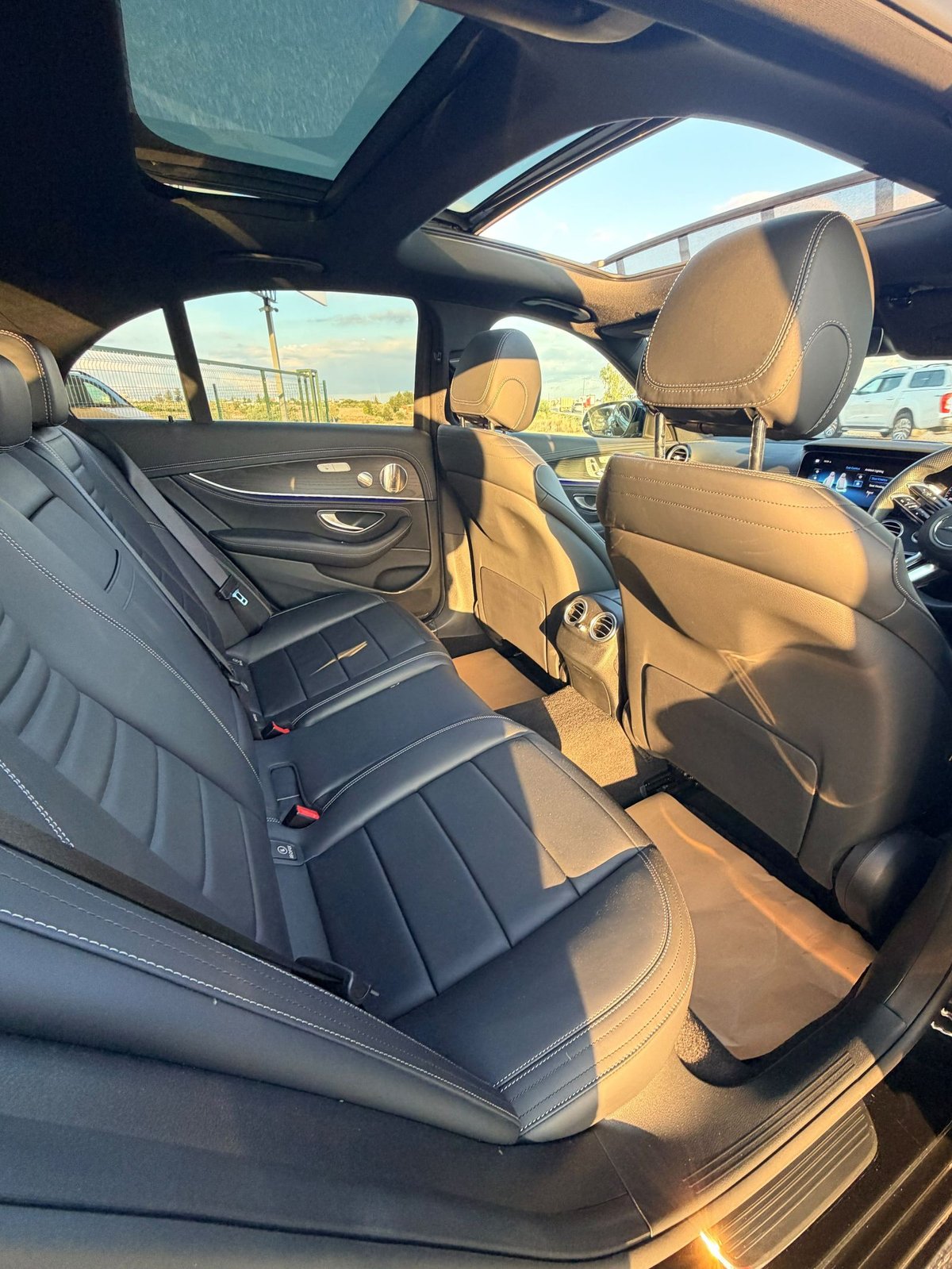2022 Mercedes-Benz E 220d 6