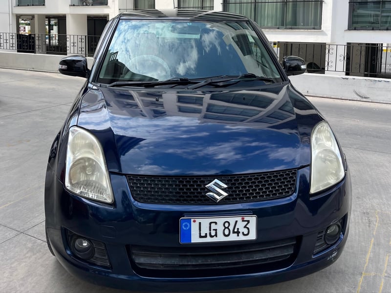 Suzuki Swift — 1