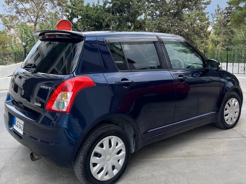 Suzuki Swift — 3