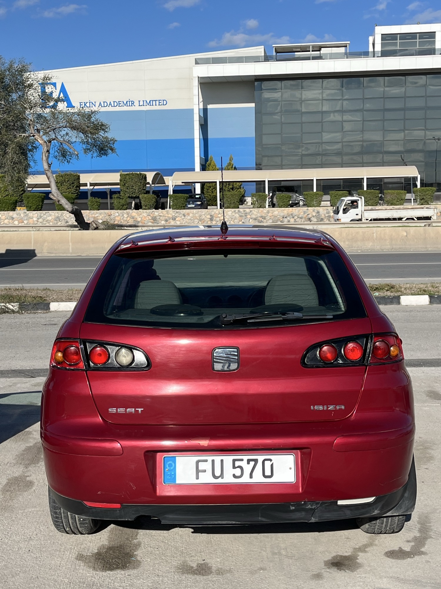 2004 Seat Ibiza Benzin Manuel Mağusa İlan görseli - GalerimPlus