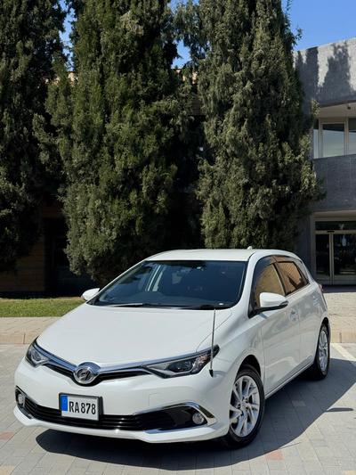Toyota Auris — 2