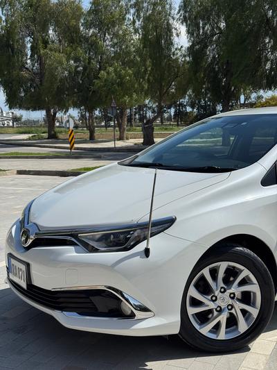 Toyota Auris — 5